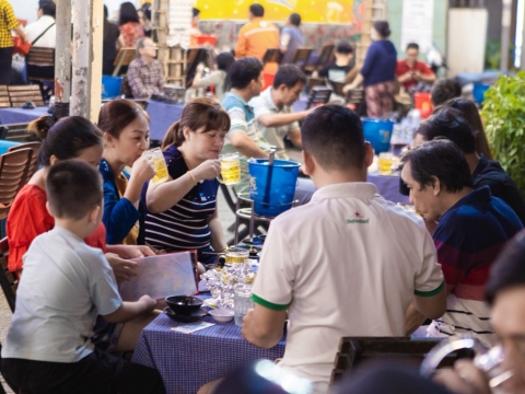 Không Gian Gia Đình & Bạn Bè